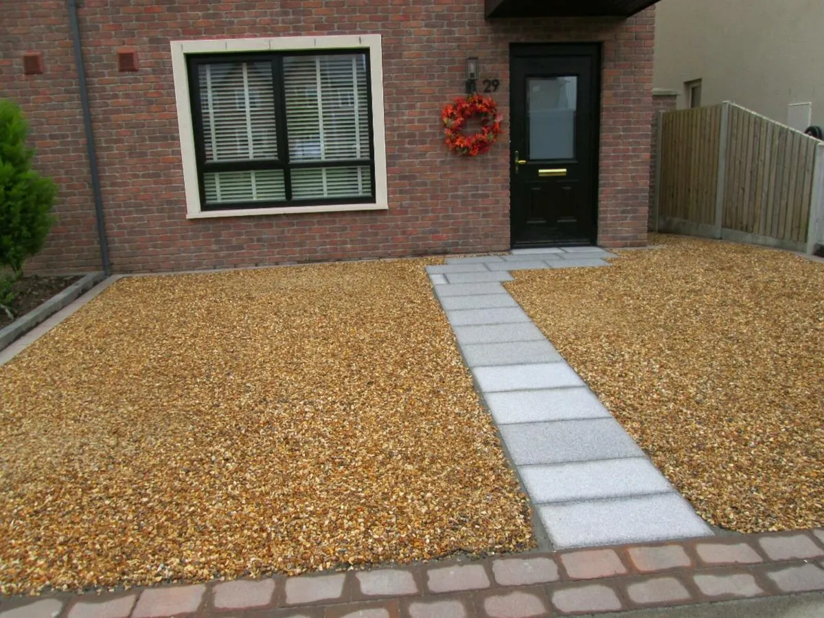 LAKESIDE LANDSCAPING AND PAVING - Image 1