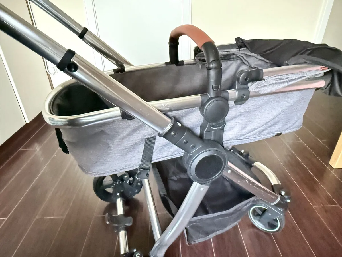 Buggy/Pram - Image 2