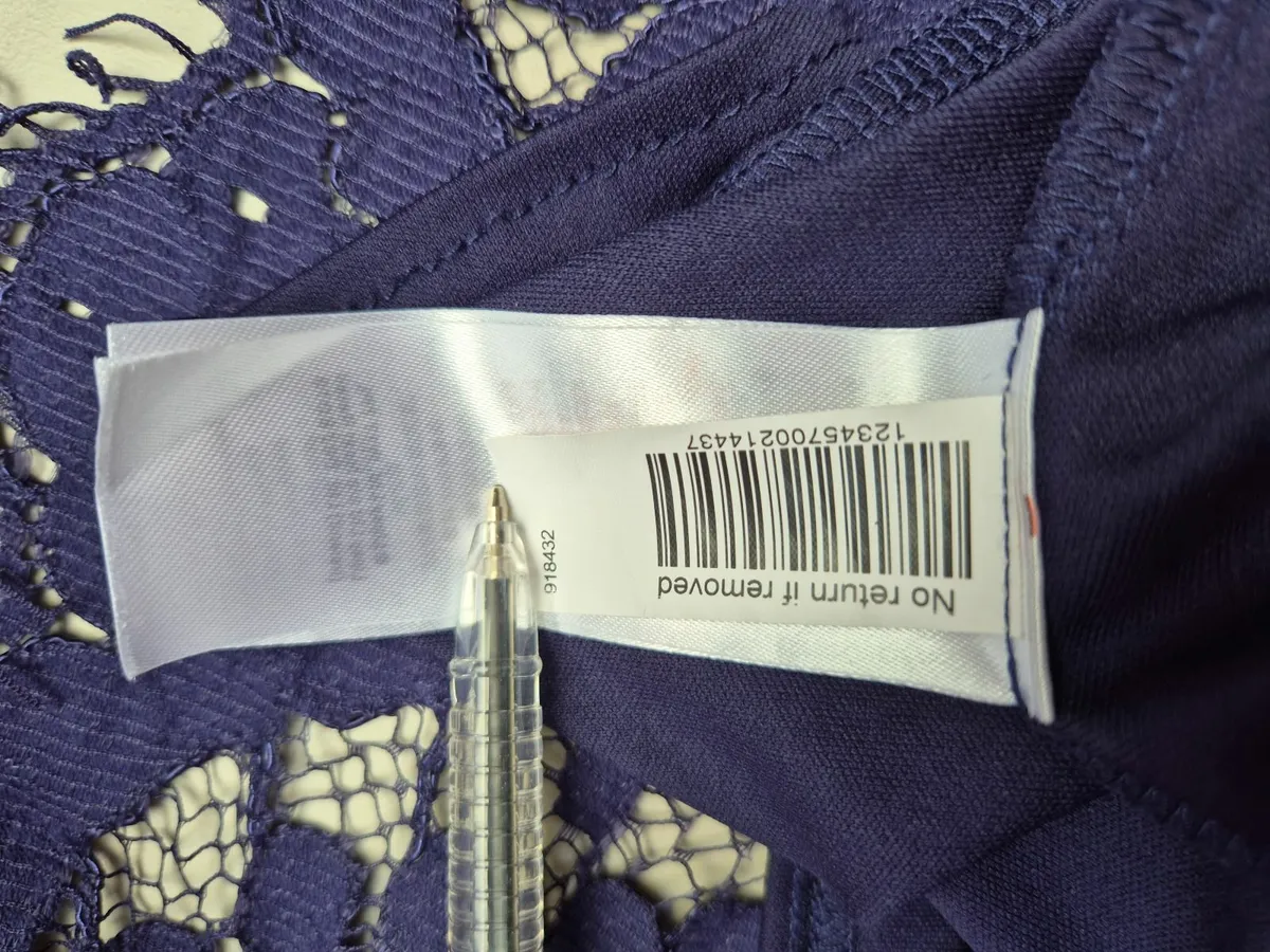 Lipsy girls occasion dress - Image 4