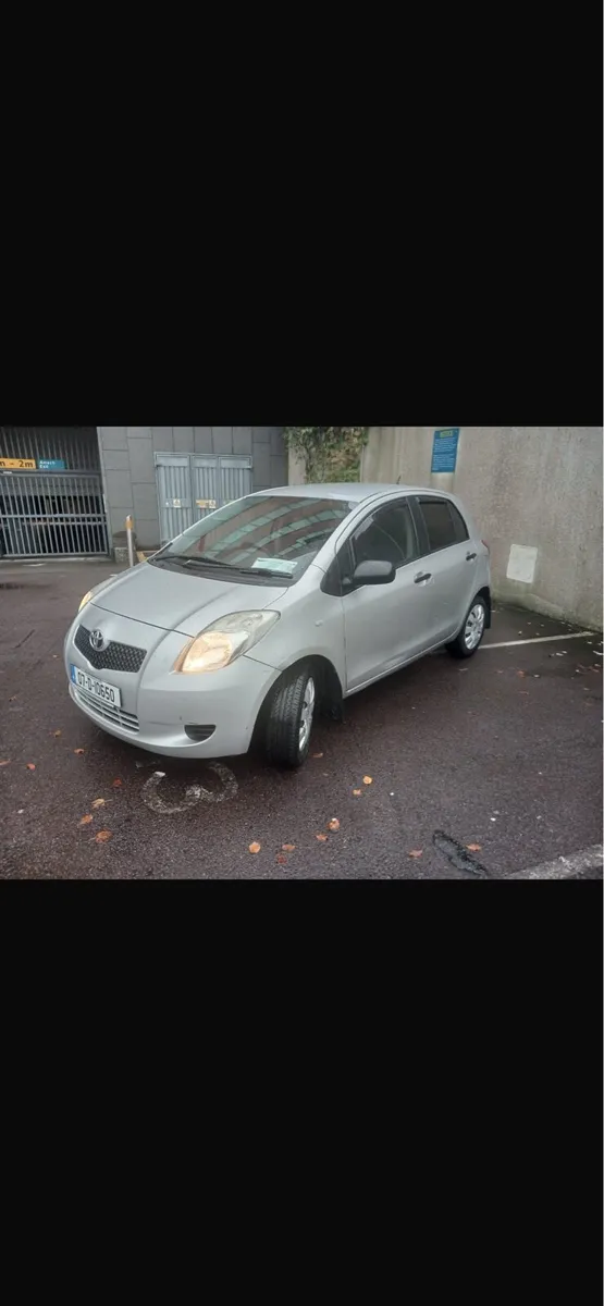 07 Yaris - Image 1