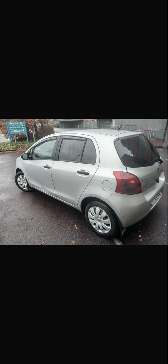 07 Yaris - Image 3