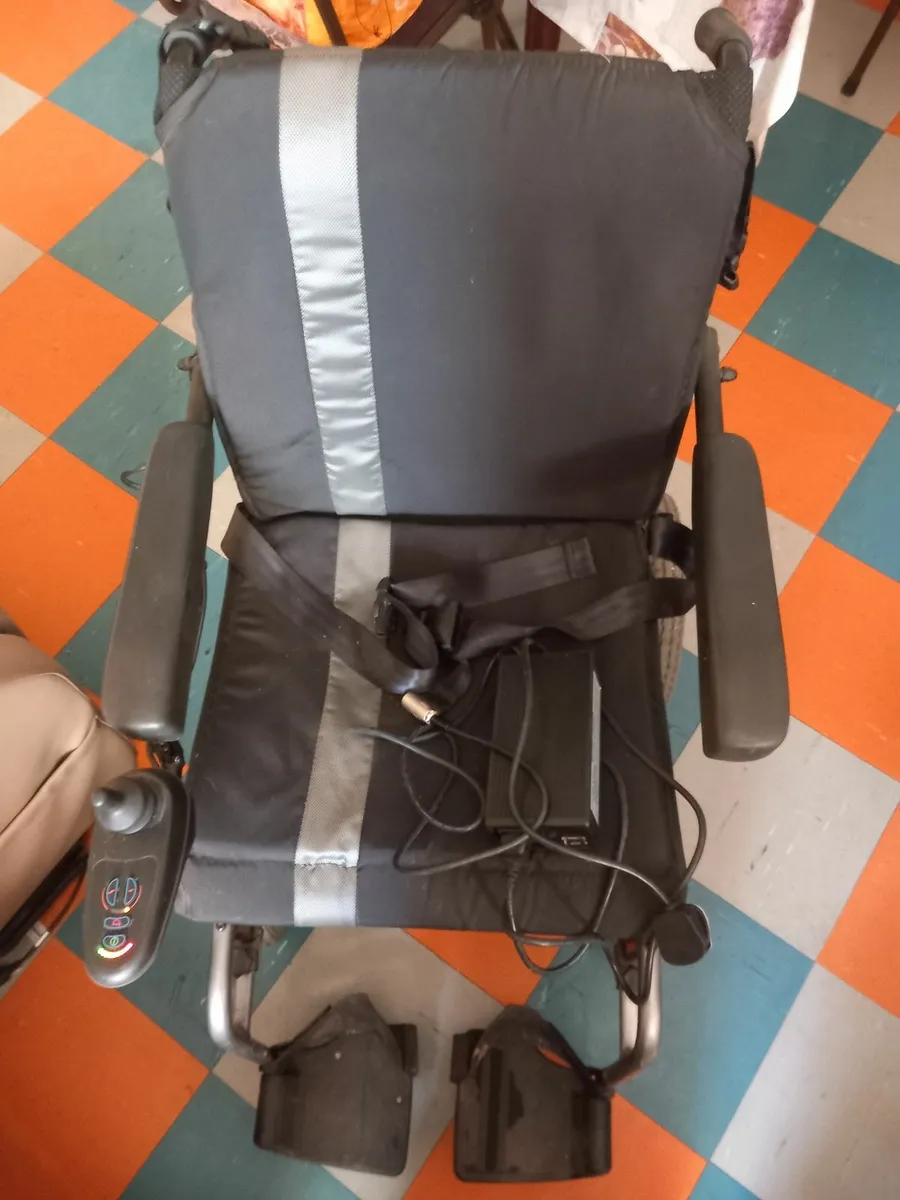 Electric Wheelchair - Image 4