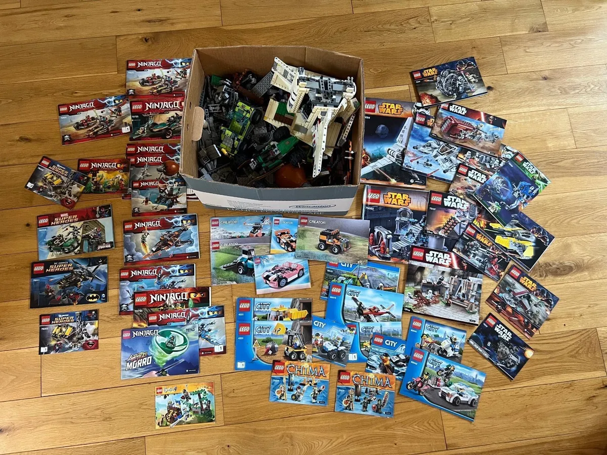 Lego bundle - Image 1