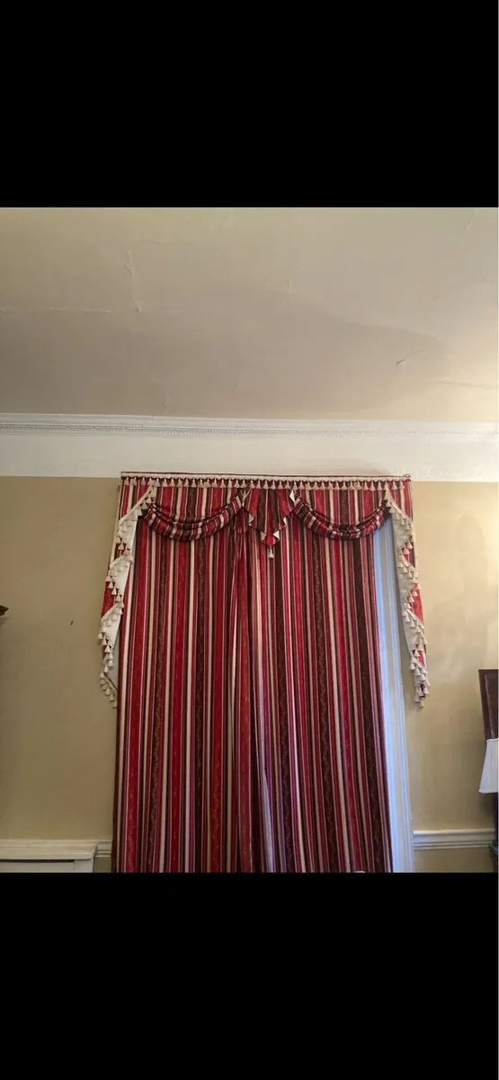 Curtains - Image 4