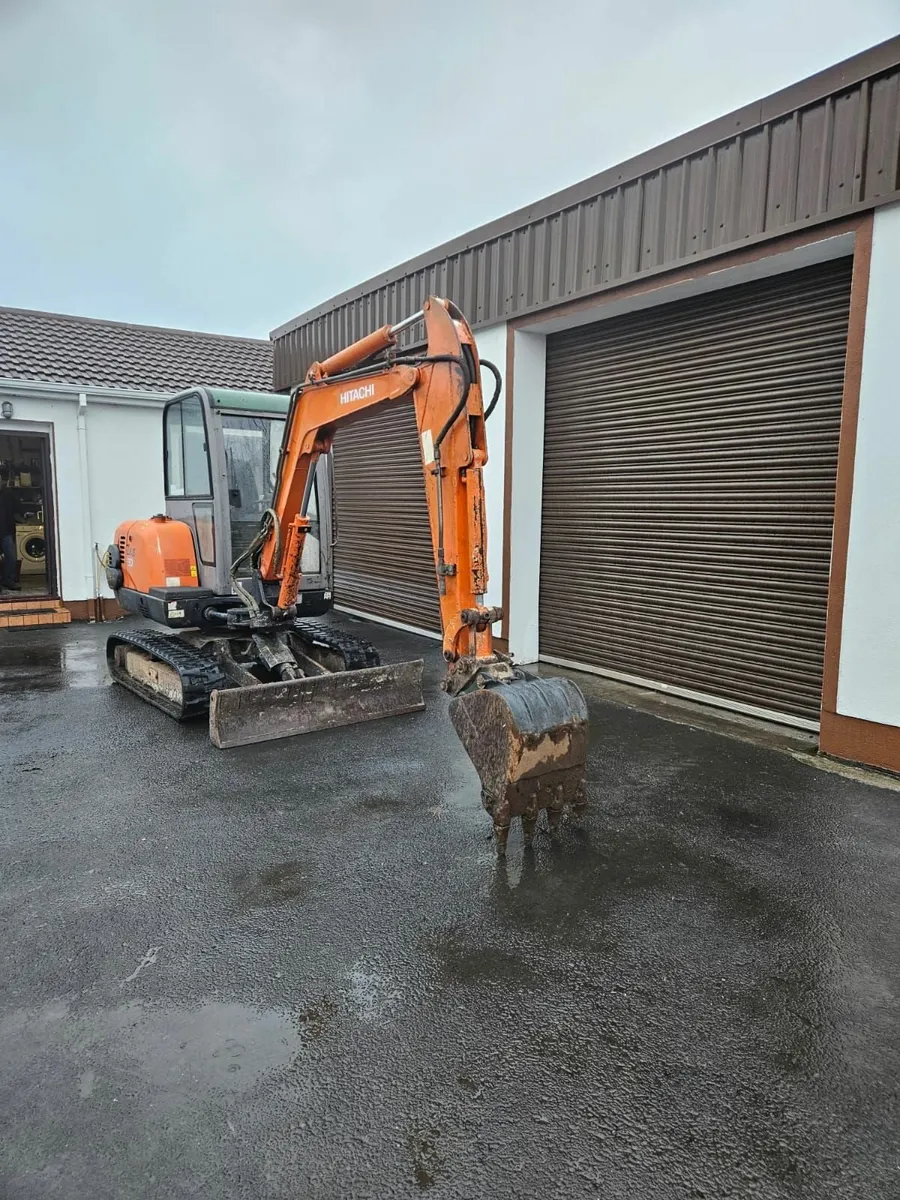 Hitachi Zaxis ZX30 2008 Mini Excavator - Image 4