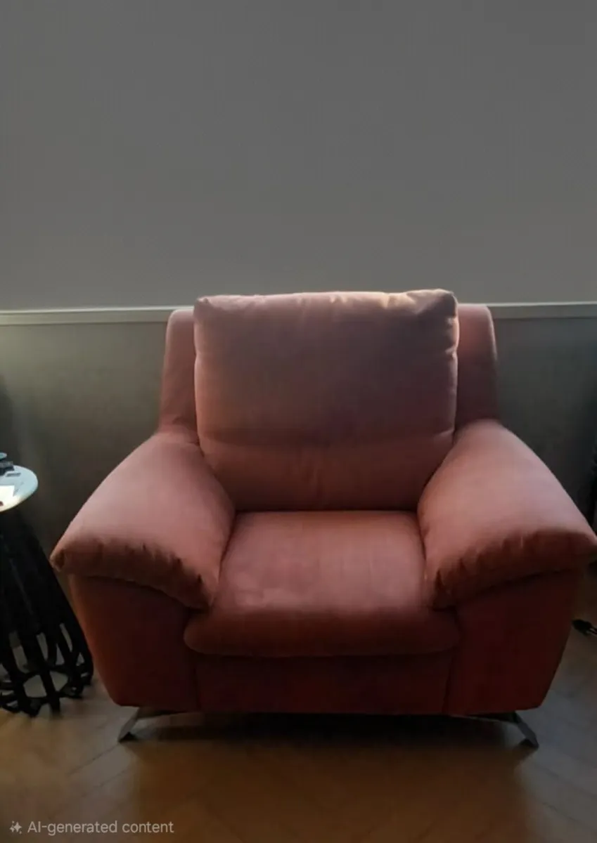 Single seater couch reduced to sell