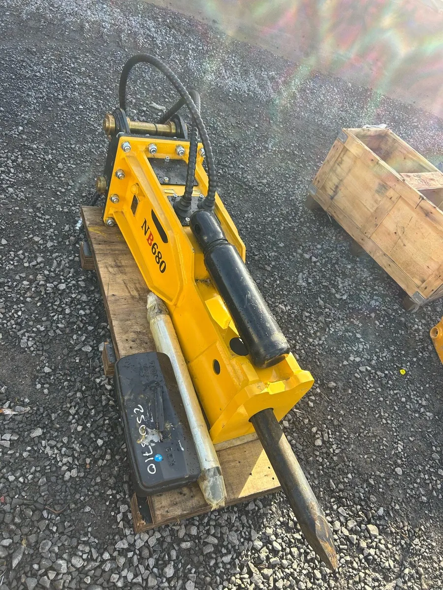 Unused Nb 45mm pin Rock breaker - Image 1