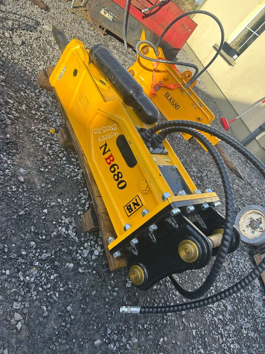 Unused Nb 45mm pin Rock breaker - Image 2