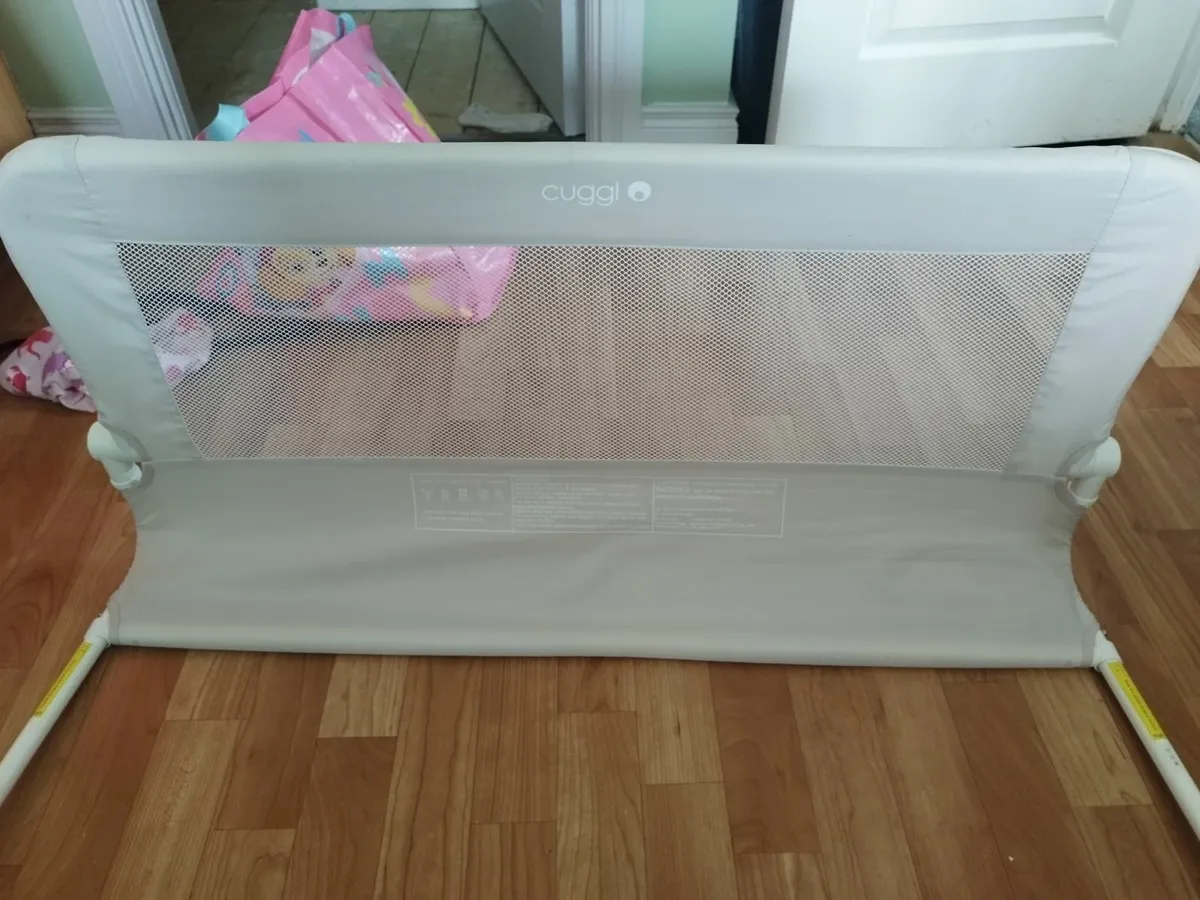 Childs bed rail - Image 1
