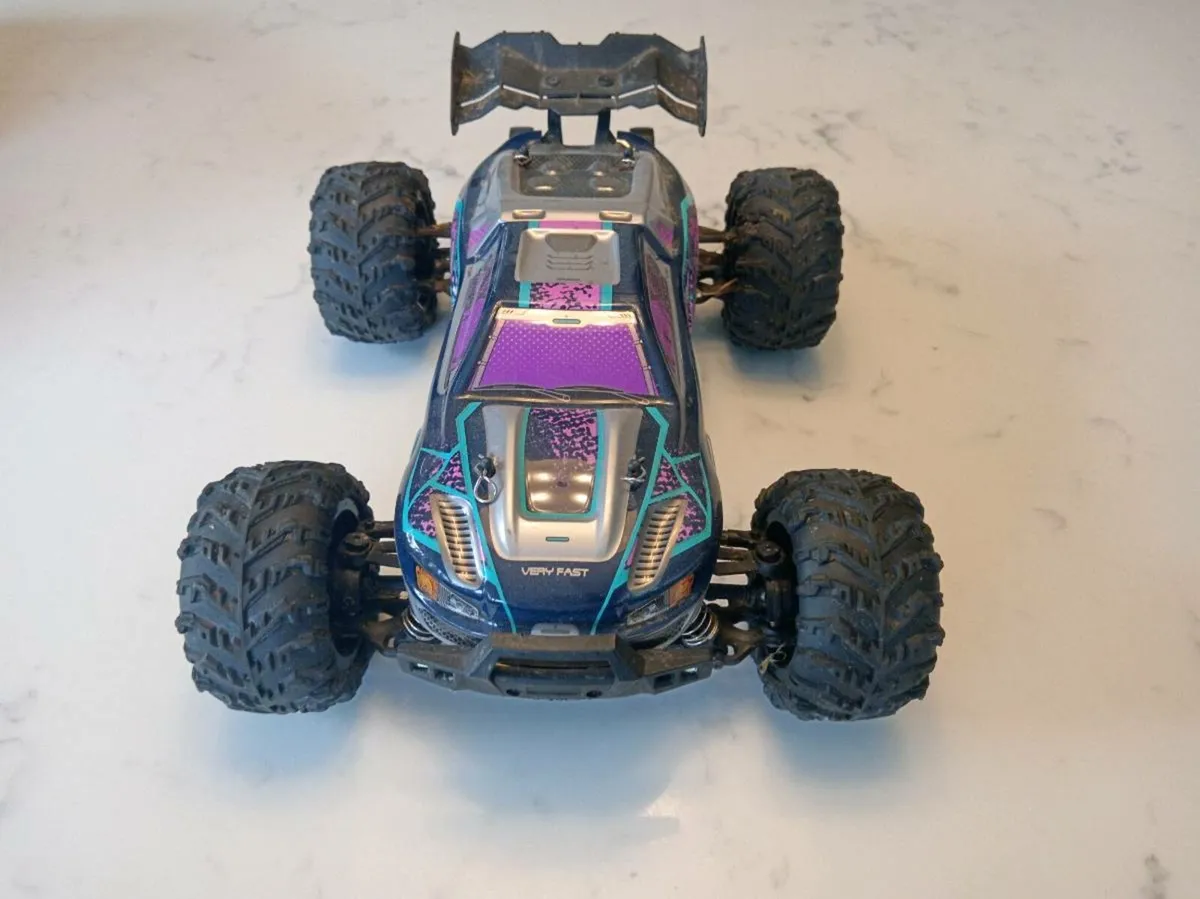 WBRC race car (new) - Image 3