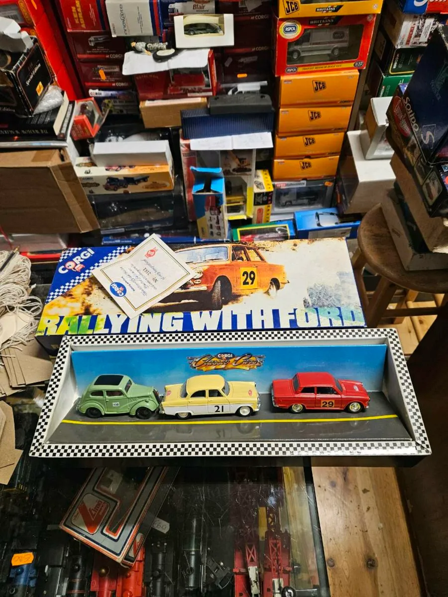 Corgi Ford Rally Set - Image 2