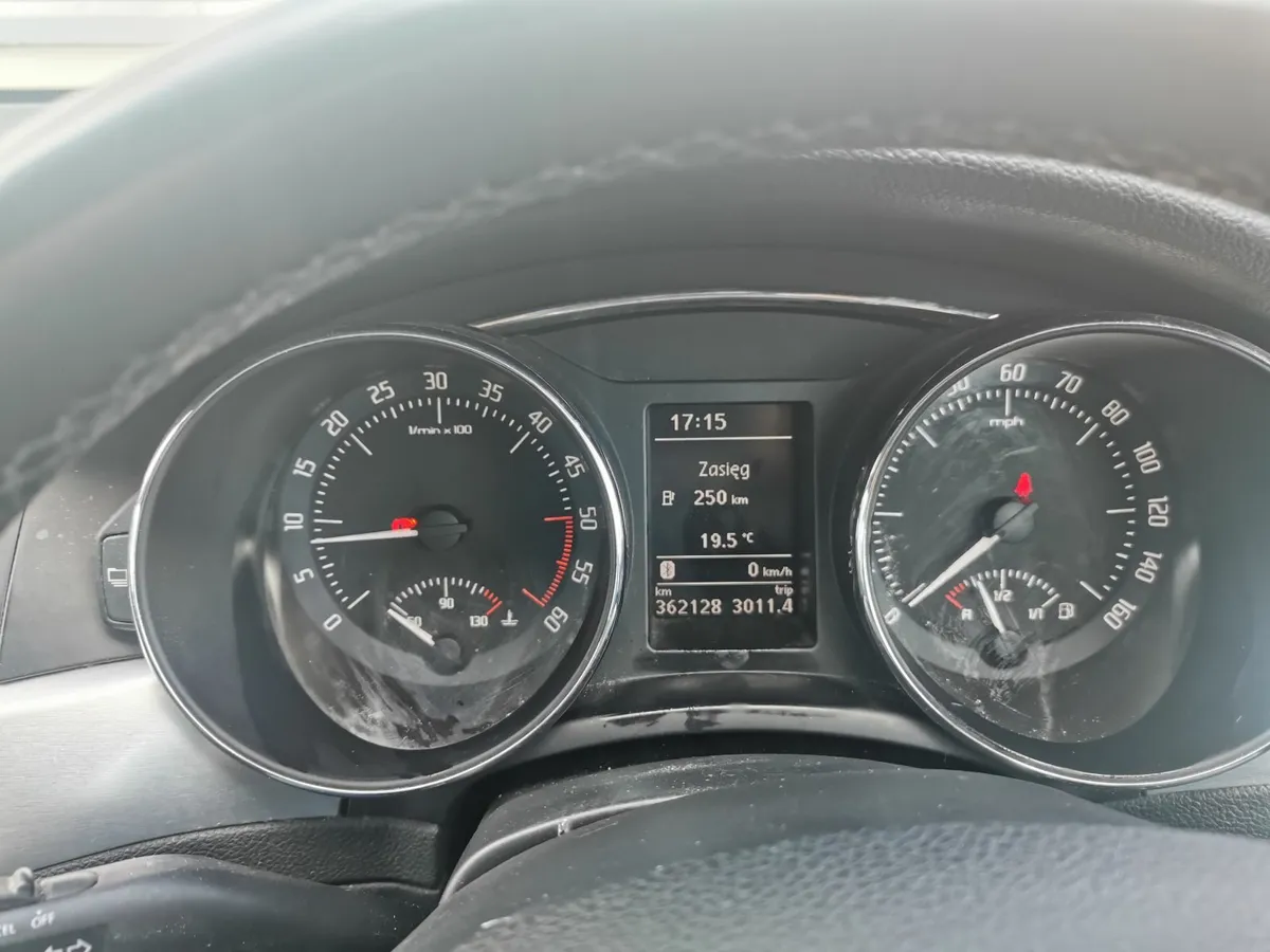 Skoda Superb 2015 - Image 4