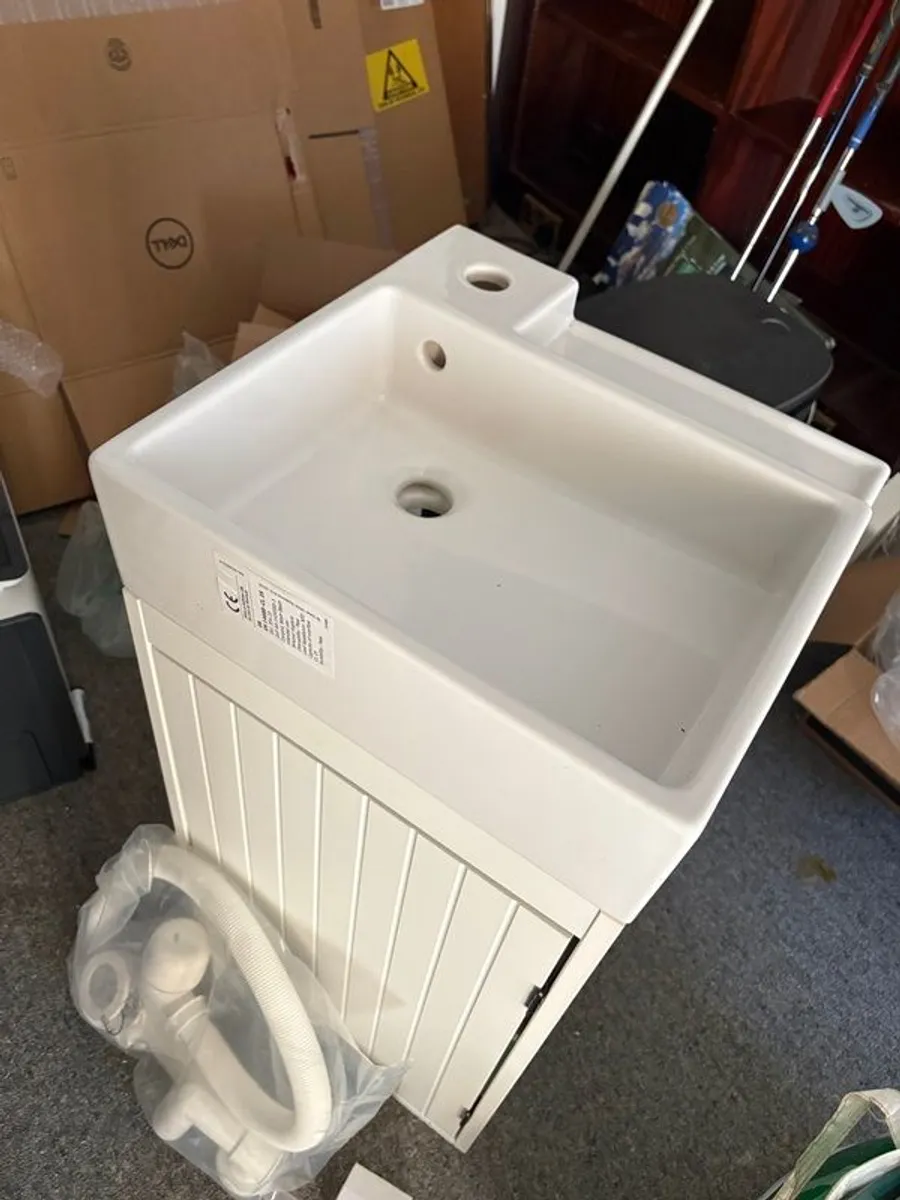 wash hand basin - Image 1