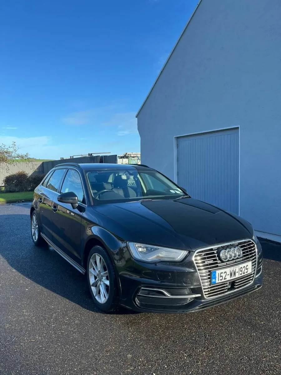Audi A3 E-Tron 2015 - Image 1