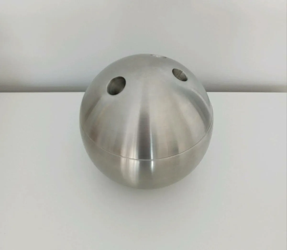 Bowling Ball Ice Bucket With Lid - Image 2