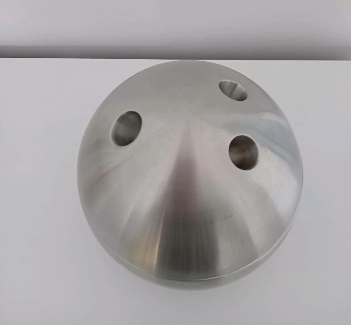 Bowling Ball Ice Bucket With Lid - Image 3