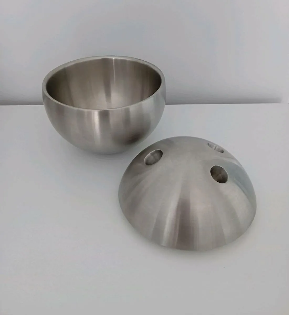 Bowling Ball Ice Bucket With Lid - Image 4