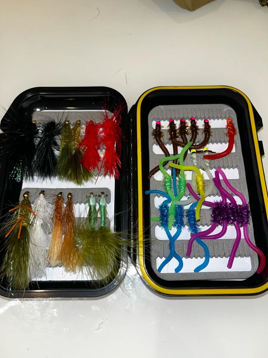 Fly fishing flies - Image 1