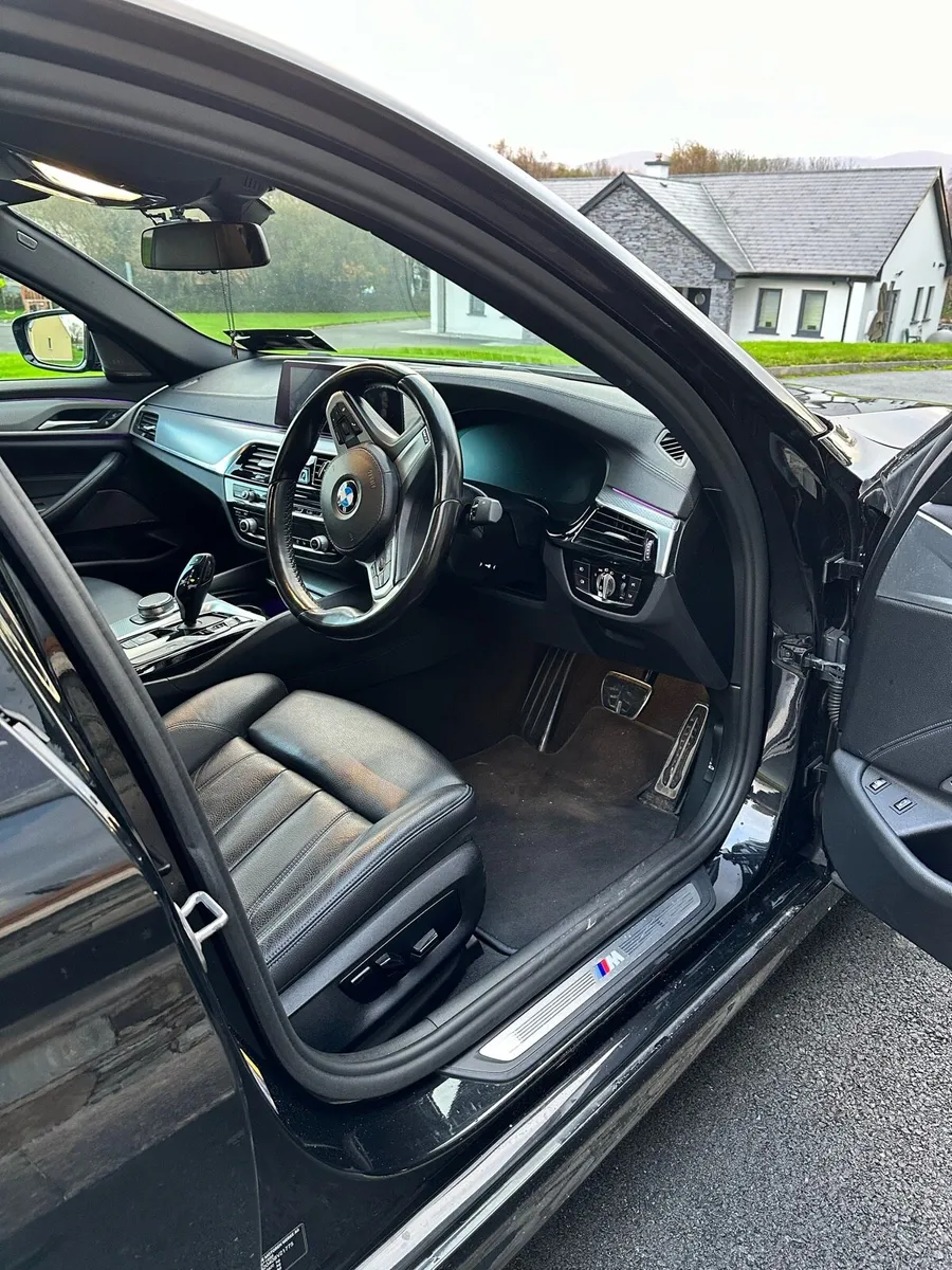 BMW 530 e - Image 3