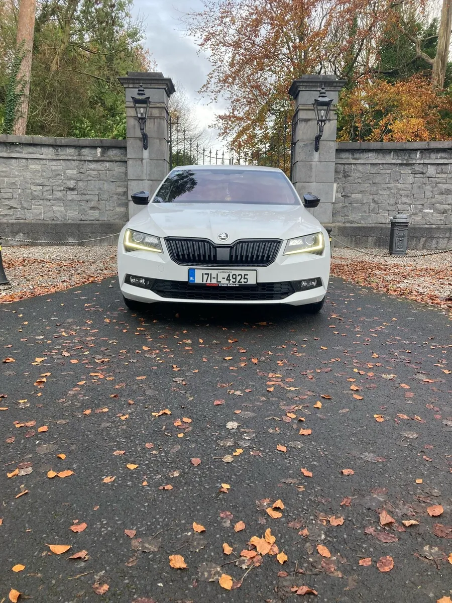 Skoda superb black addition - Image 2