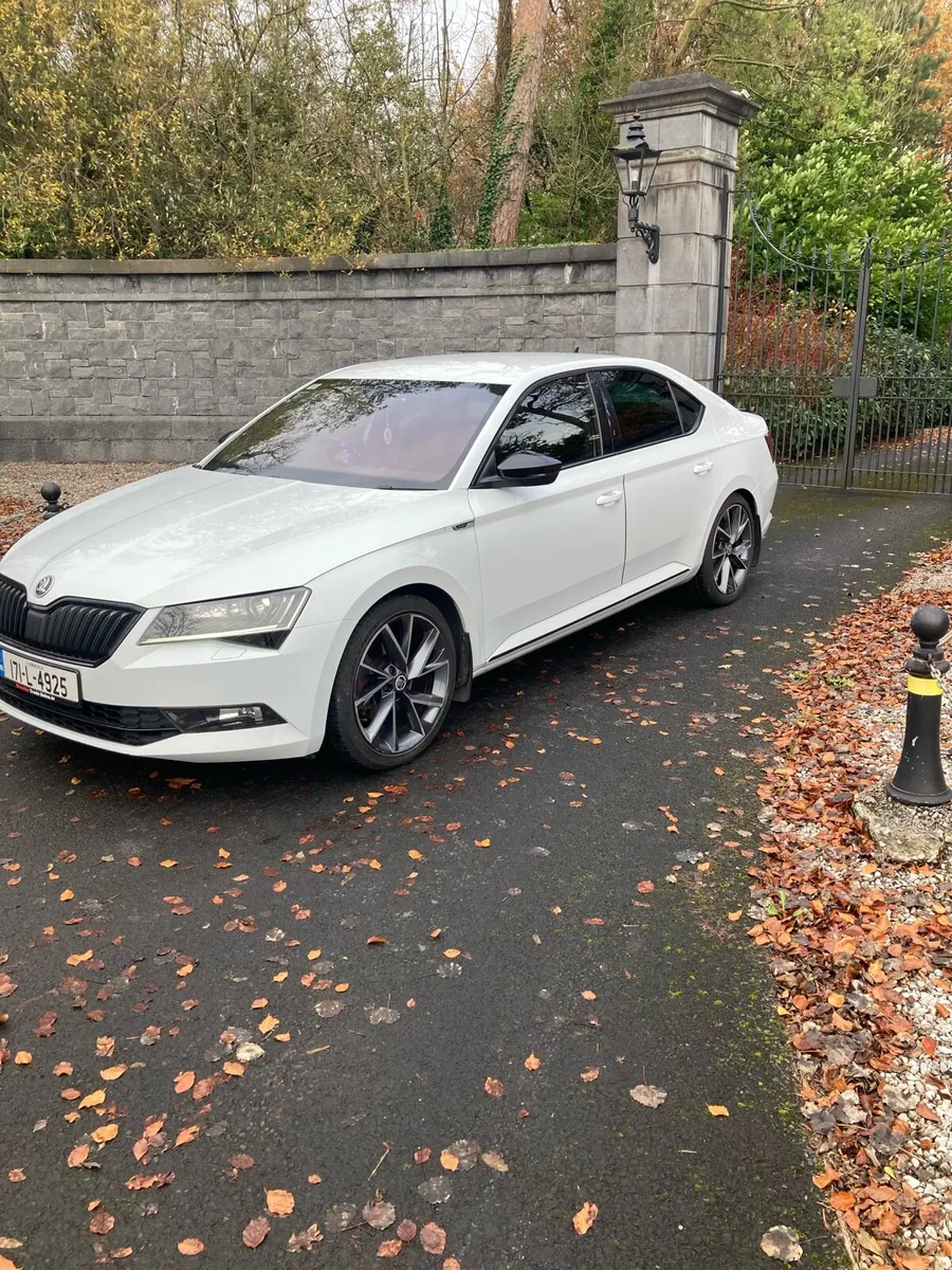 Skoda superb black addition - Image 3