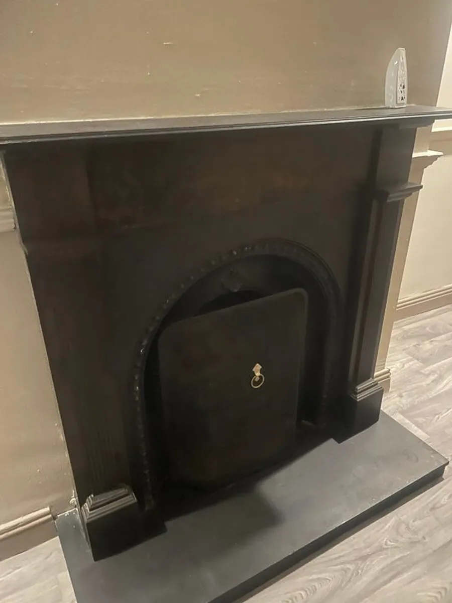 Fire place - Image 1