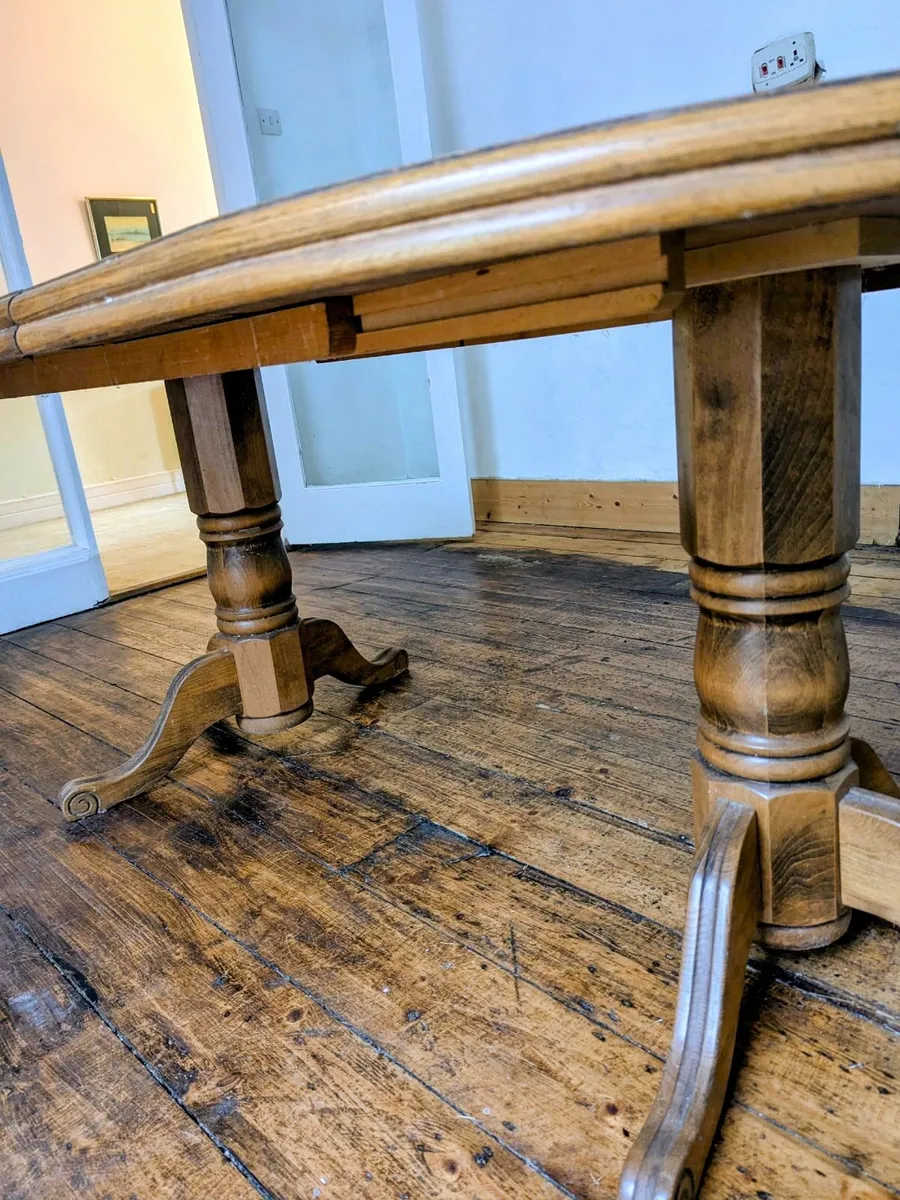 Kitchen table - Image 2