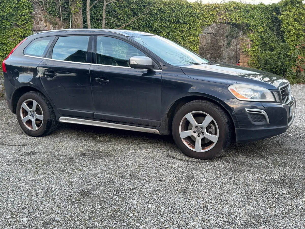 2012 Volvo XC60 2.0 Diesel R-Design - Image 2