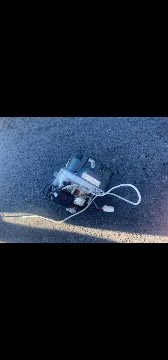 Kerosene oil burner - Image 1