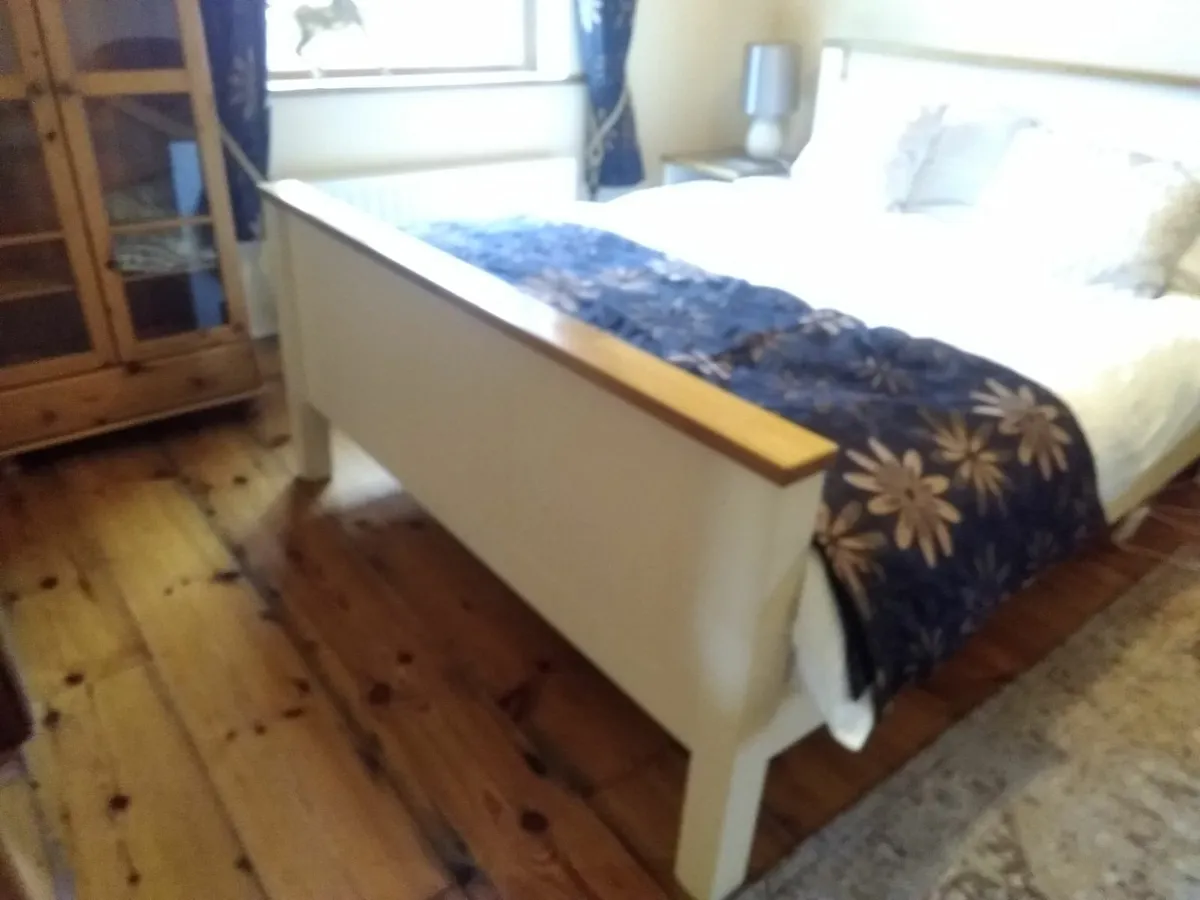 king size bed , mattress n 2 matching lockers - Image 4