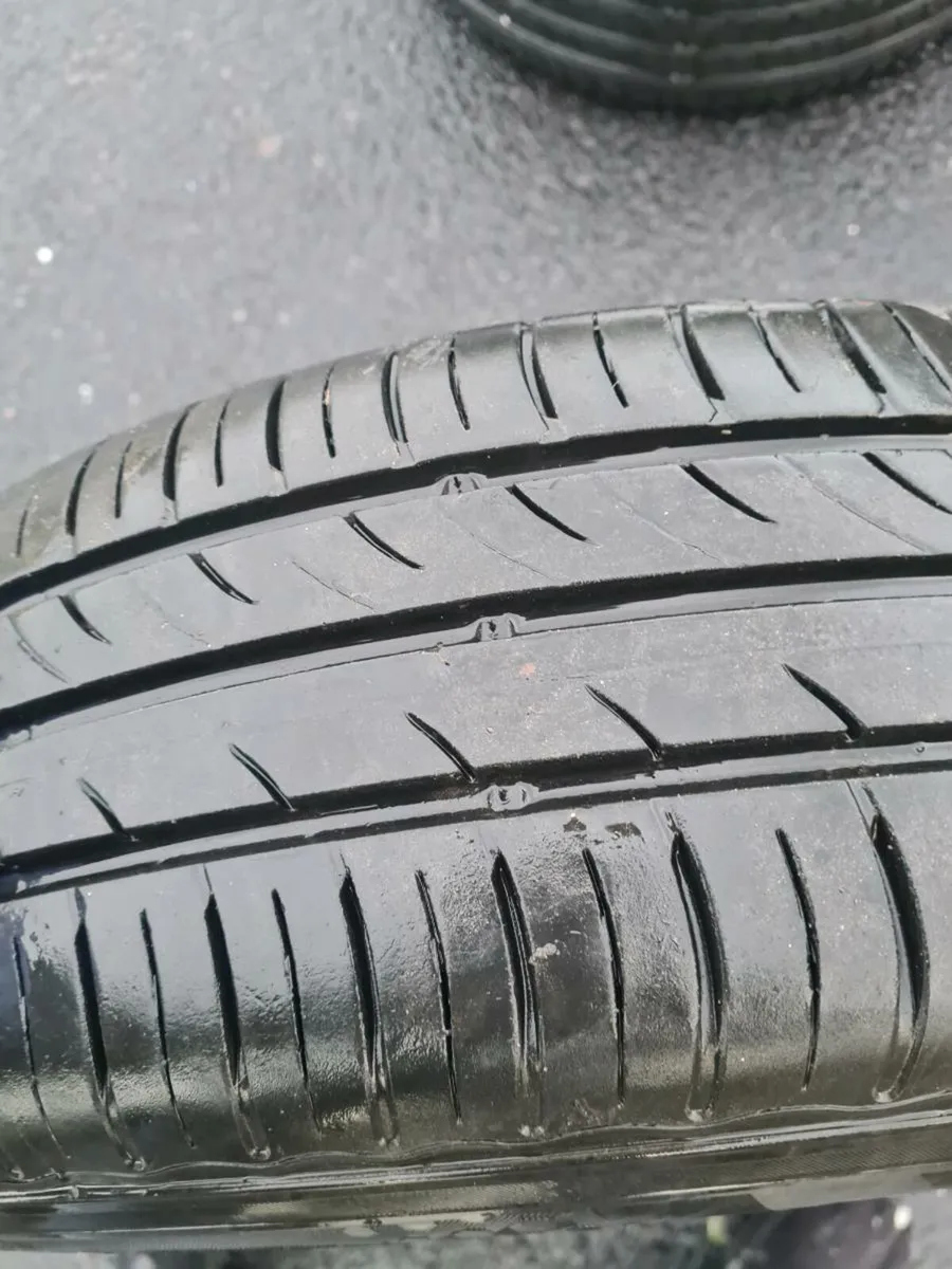 Volkswagen golf alloys size 15 - Image 2