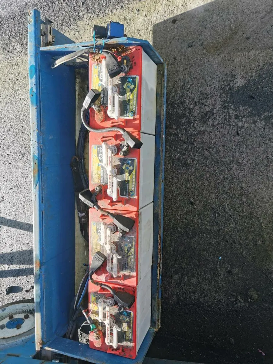 Scissor lift - Image 3