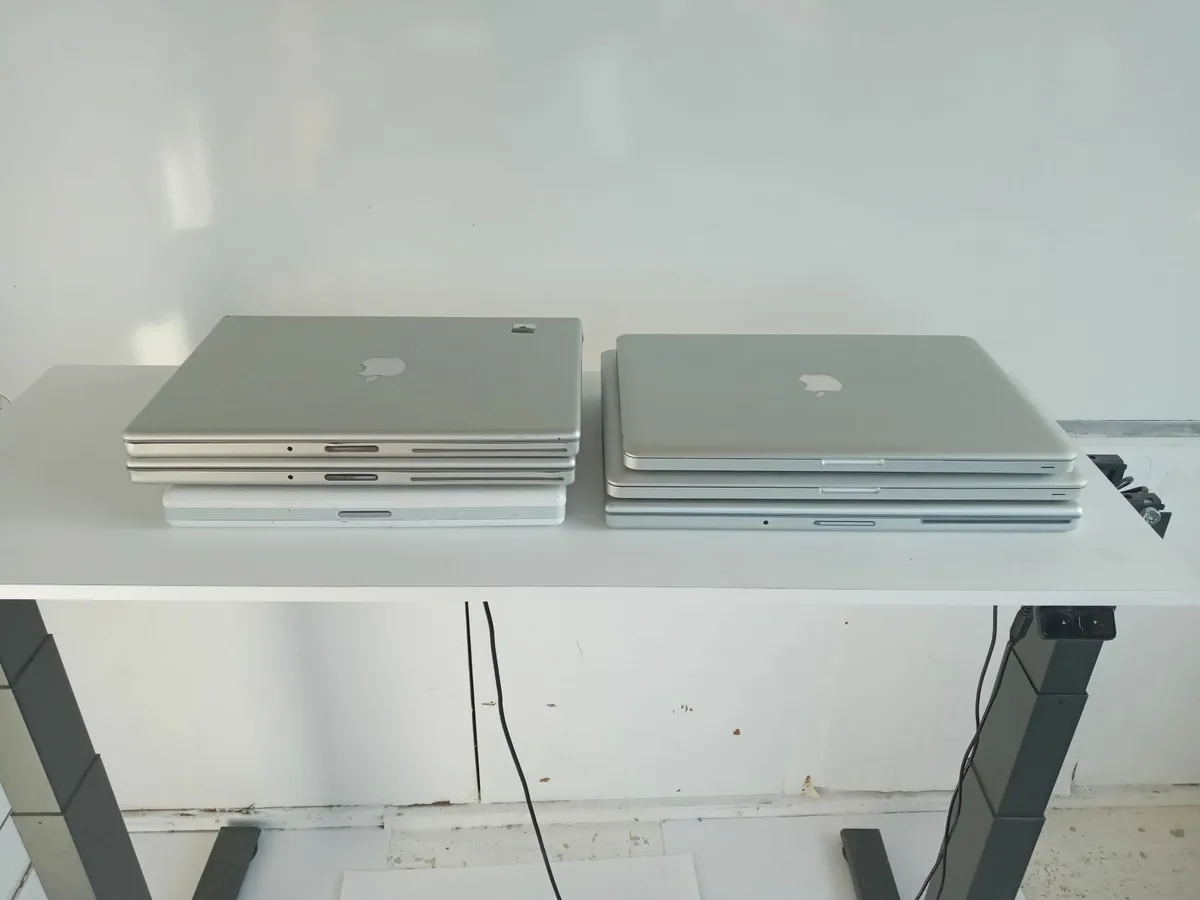 Lot of 6 x Old Apple Macbook Laptops for Parts - Image 2