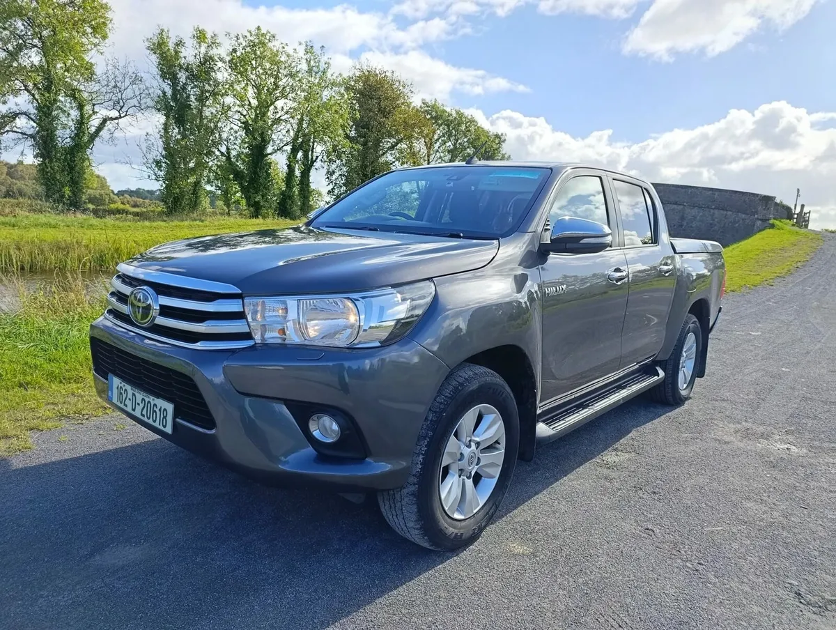 Toyota Hilux - Image 2