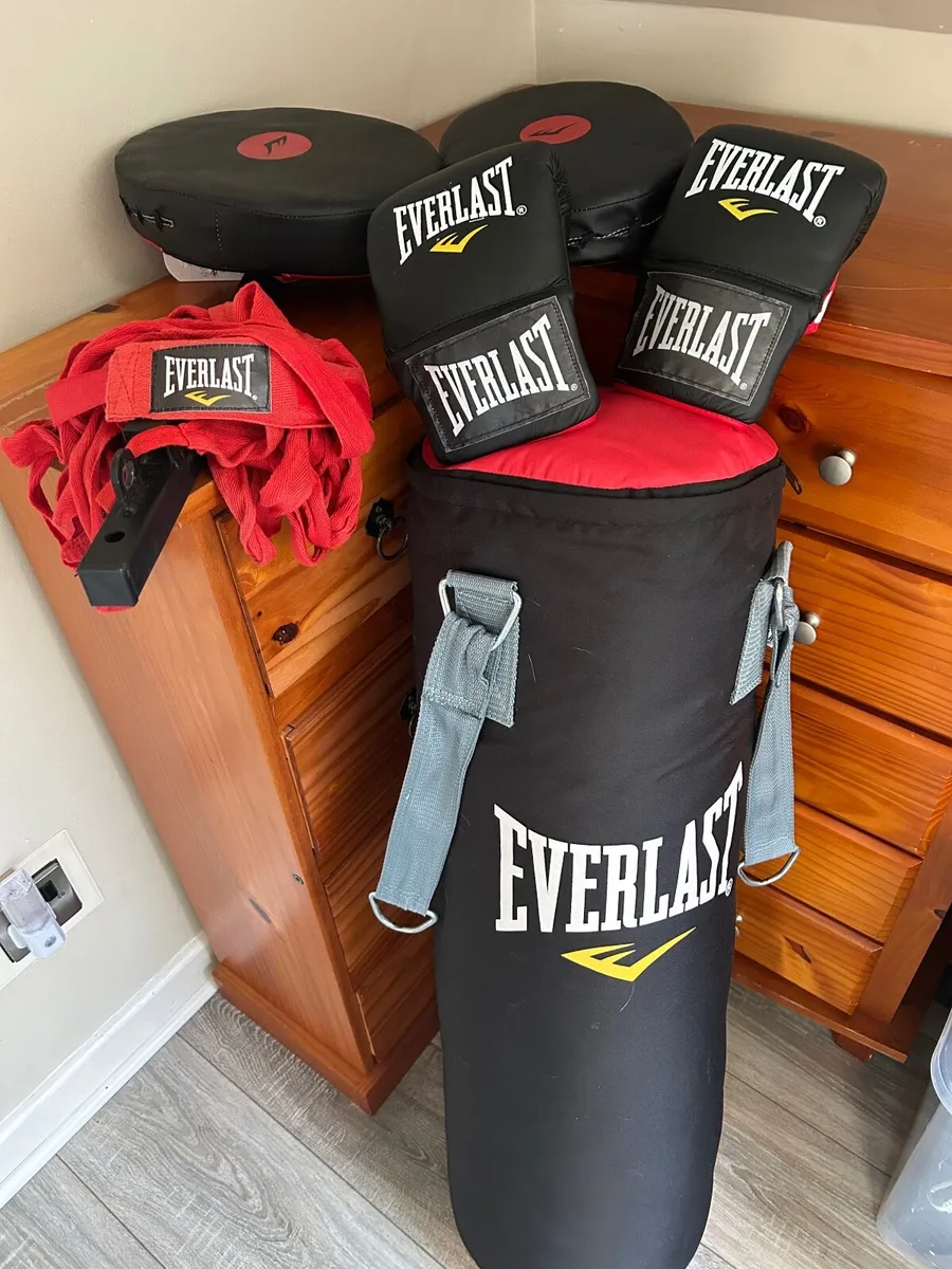 Punching Bag Gloves & Pads
