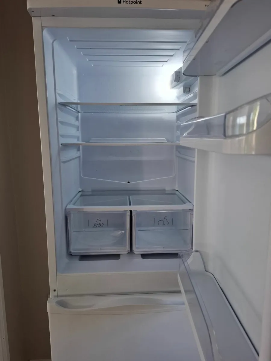 Fridge freezer - Image 4