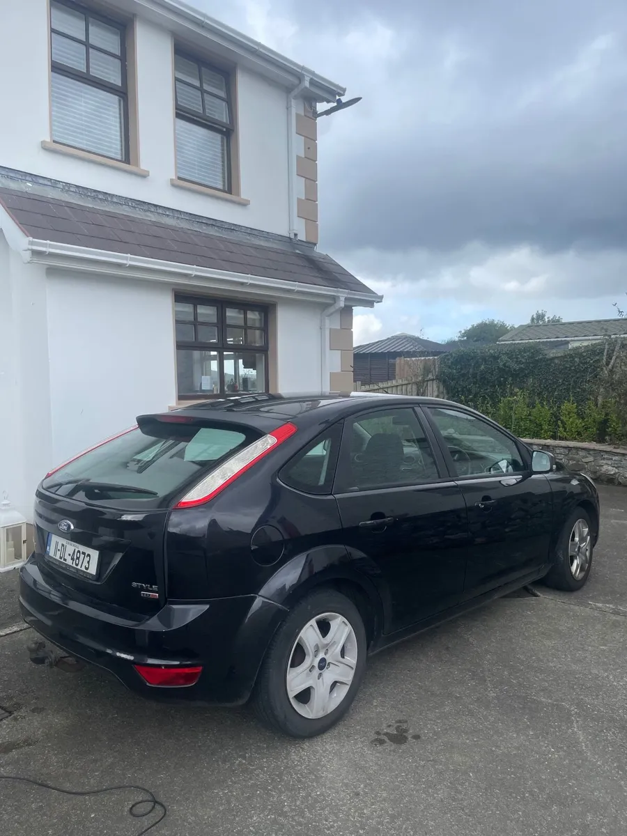 Ford Focus 2011 - Image 1