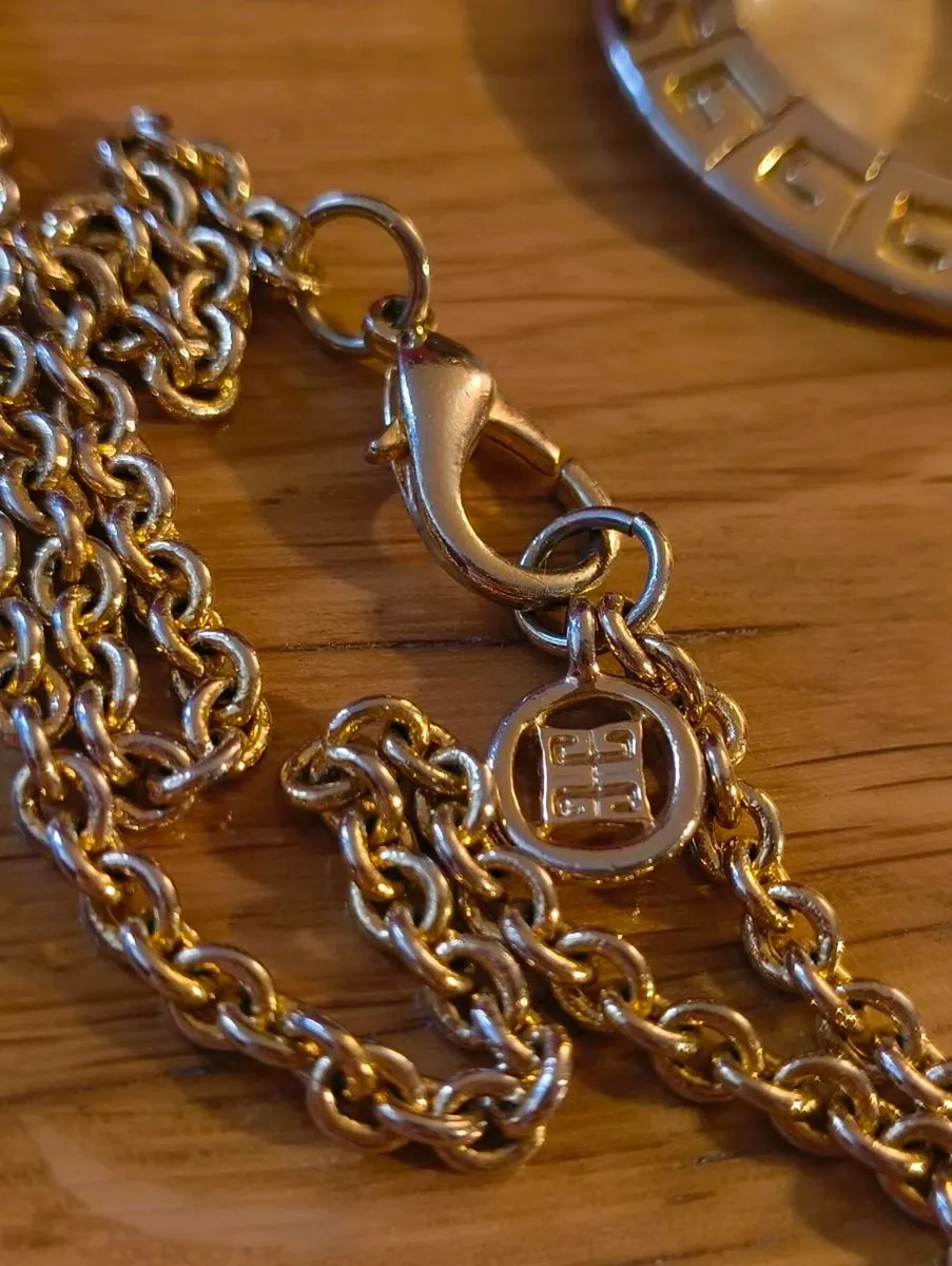Vintage Givenchy magnifying necklace - Image 3