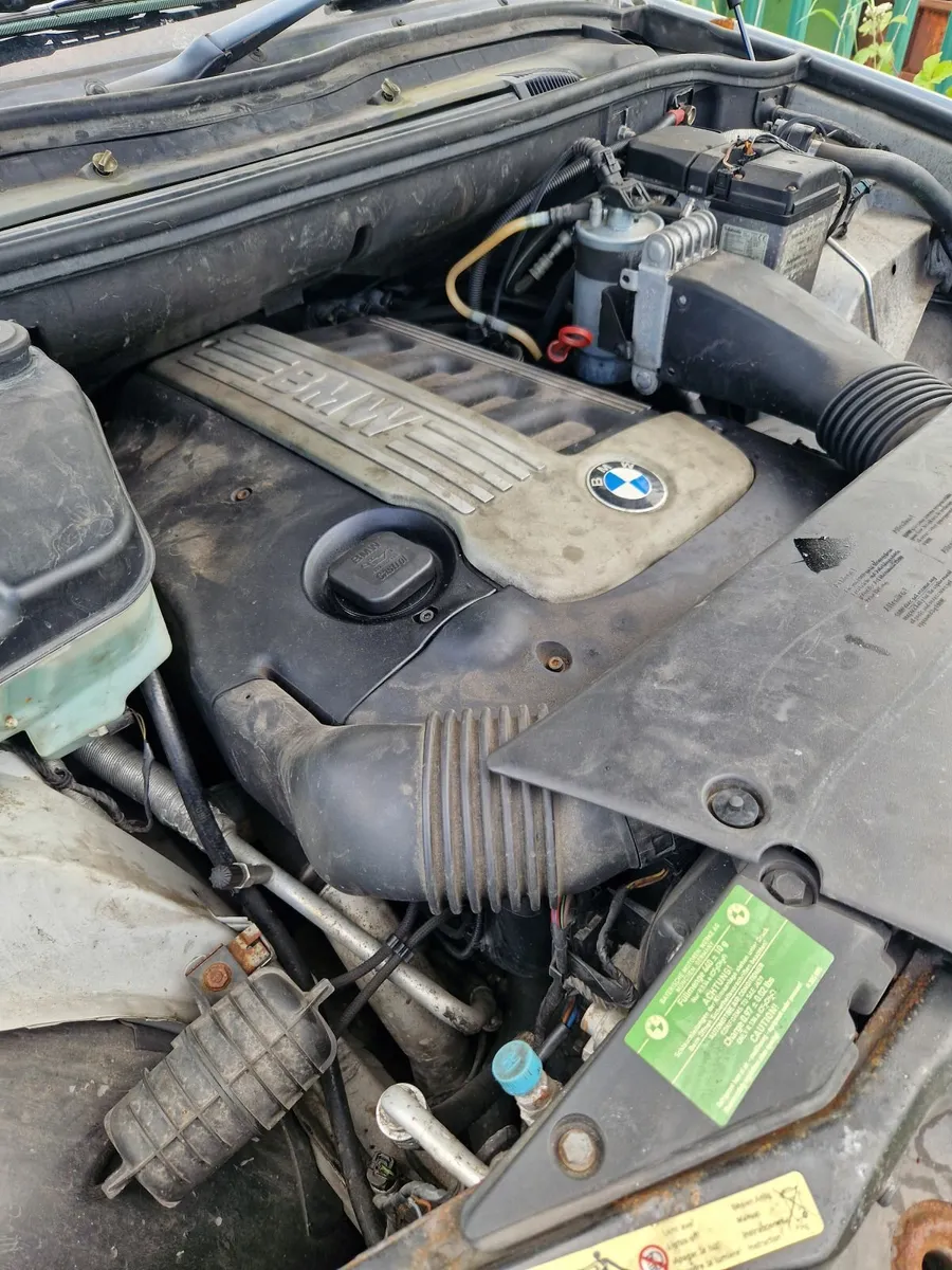 Bmw x5 e53 for spares and repairs - Image 4