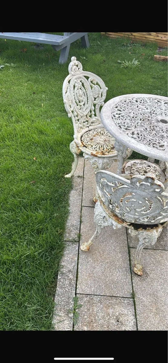 Antique table and chairs - Image 2