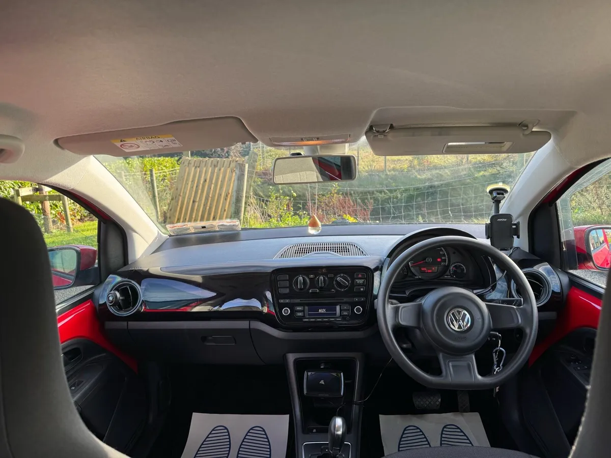 VW Up! 142 Automatic €6499 - Image 2