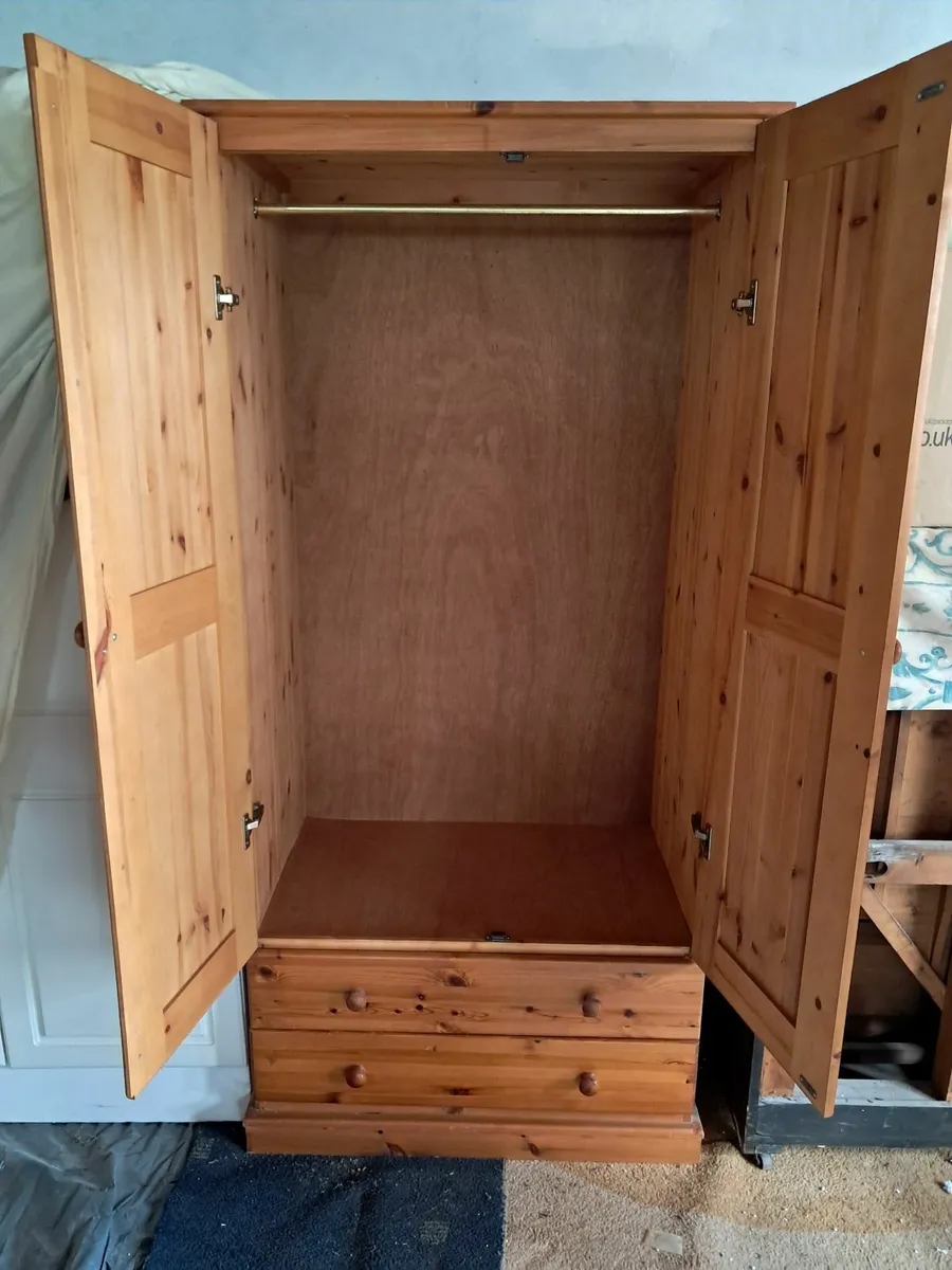 Pine wardrobe - Image 1
