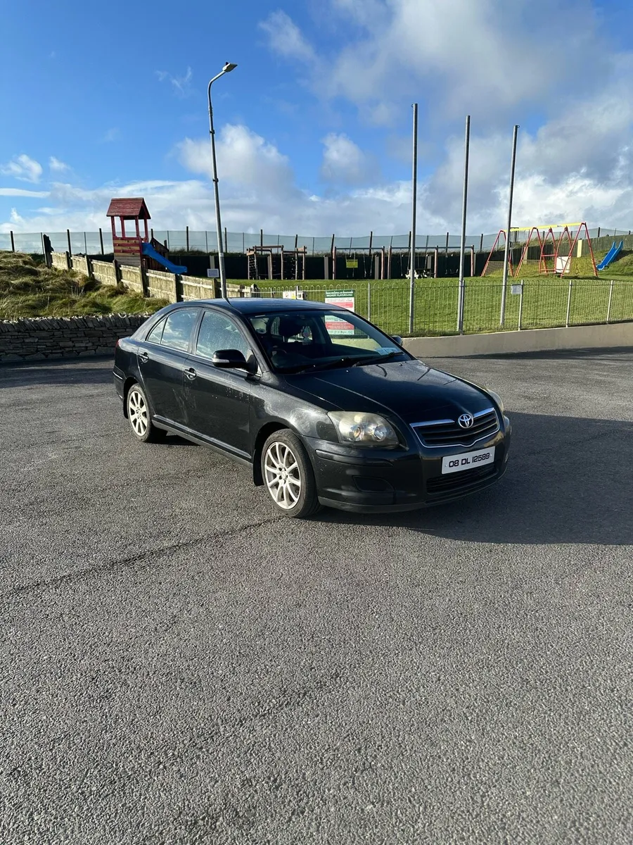 Toyota Avensis - Image 1