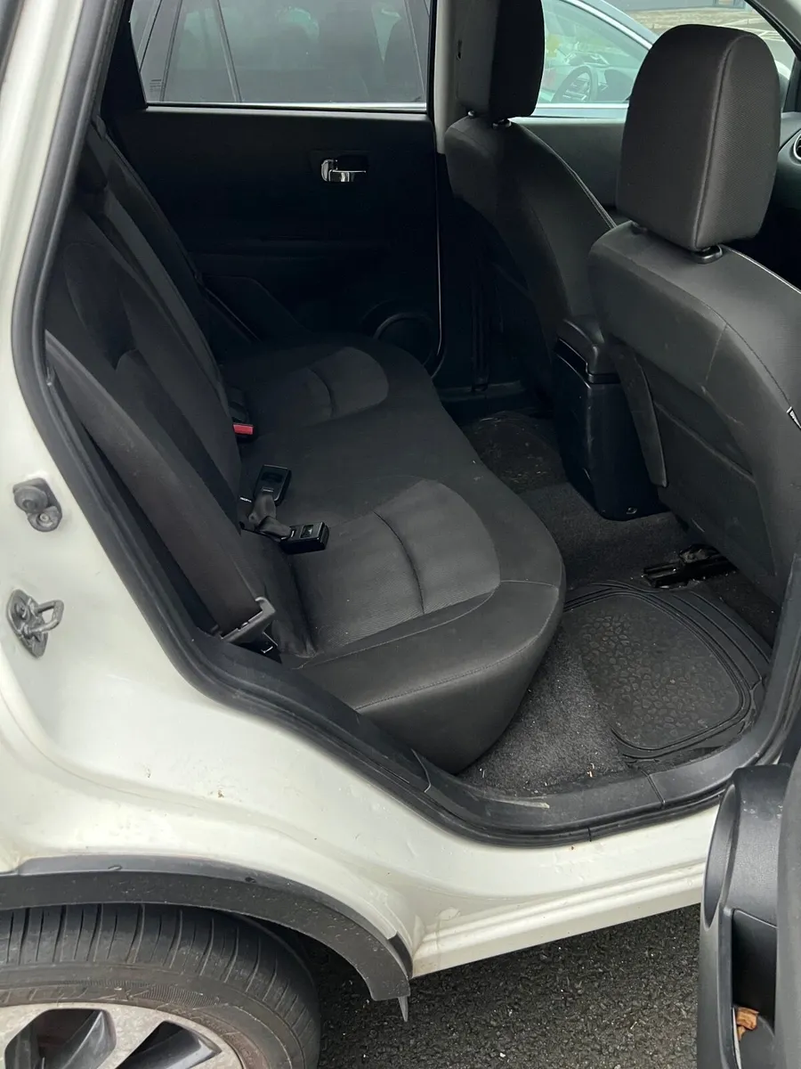 Nissan Qashqai 2012 - Image 4