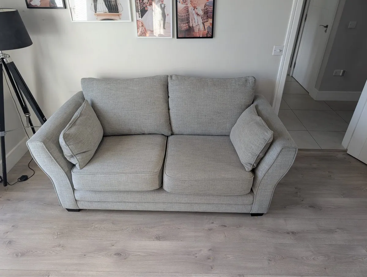 Two seater Sofa - Image 3