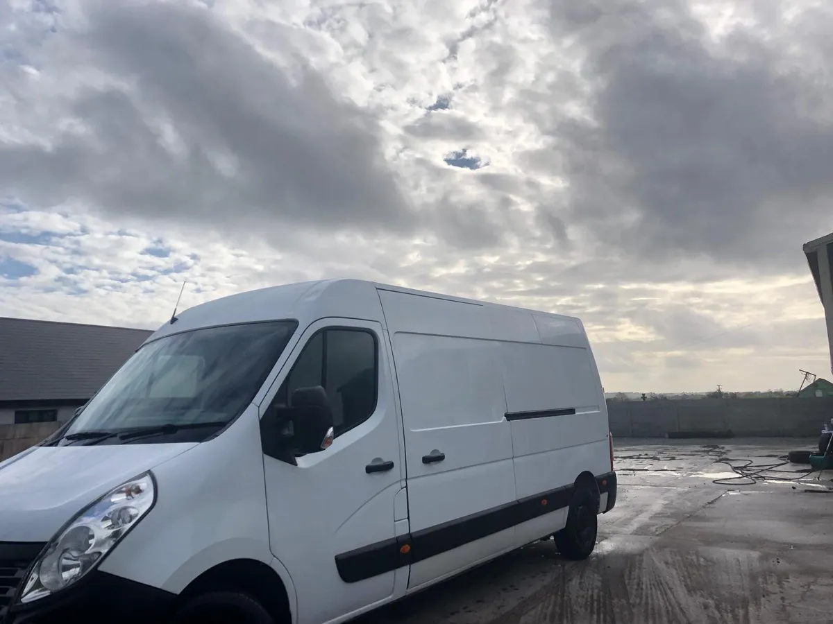 Renault Master 2017 - Image 2