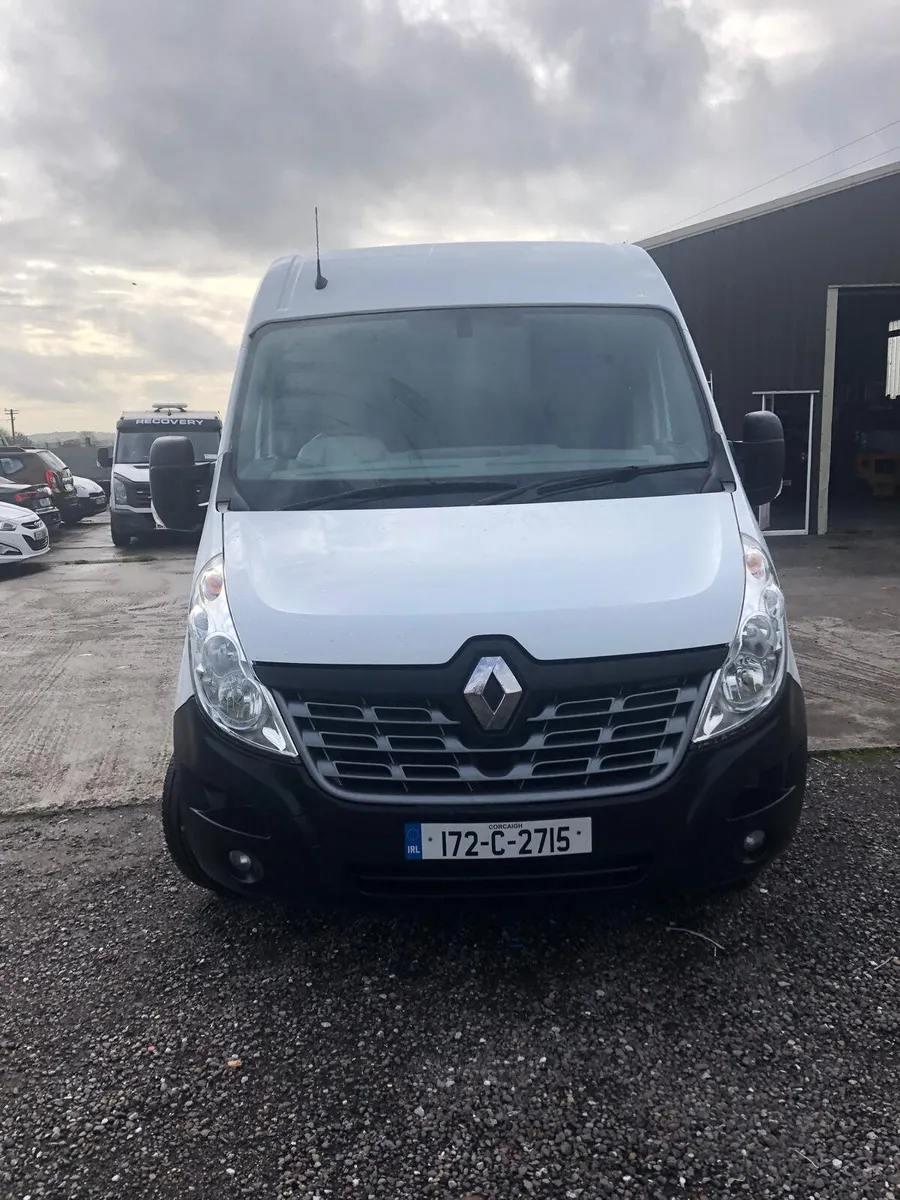 Renault Master 2017 - Image 1