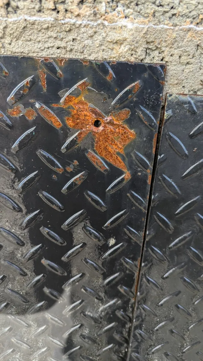 Chequer plate - Image 4