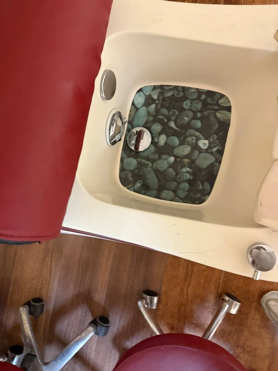Massage pedicure chair - Image 4