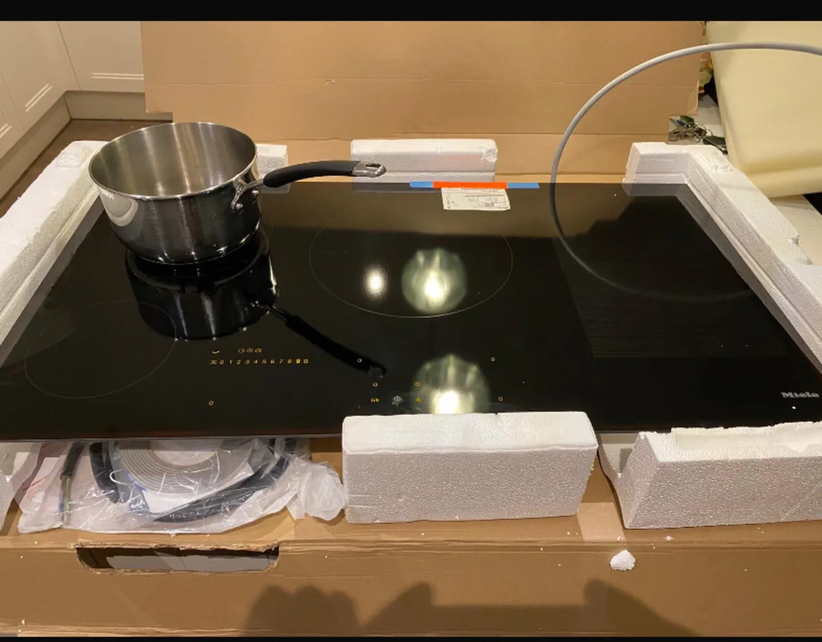 Miele Induction Hob (90cm) - Image 1